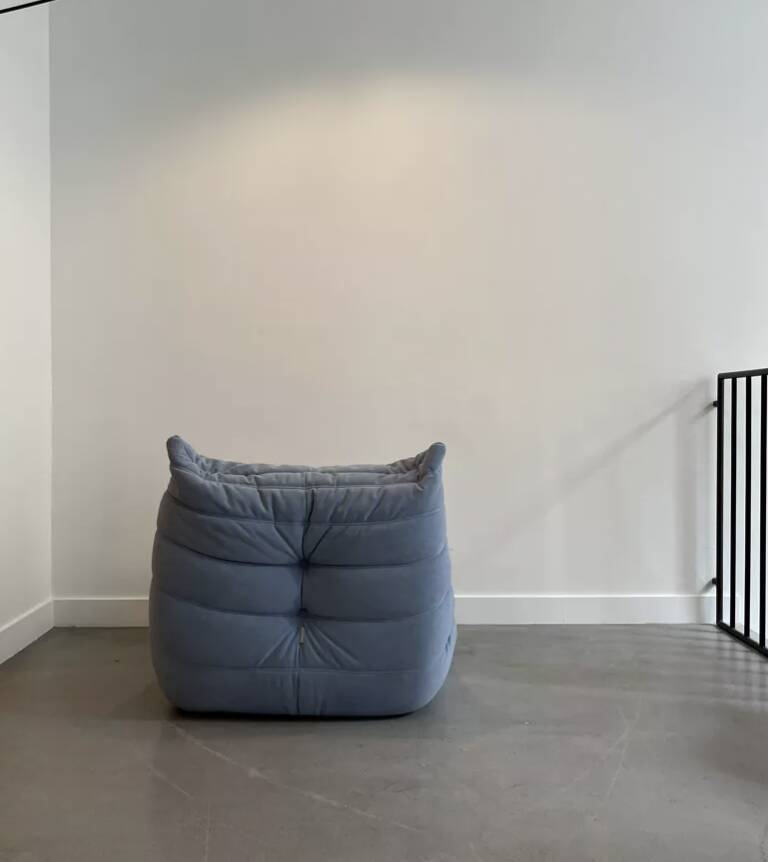 Chauffeuse bleue Michel Ducaroy