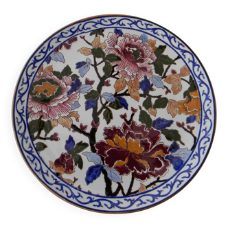 Round dish in gien earthenware. peony decoration.