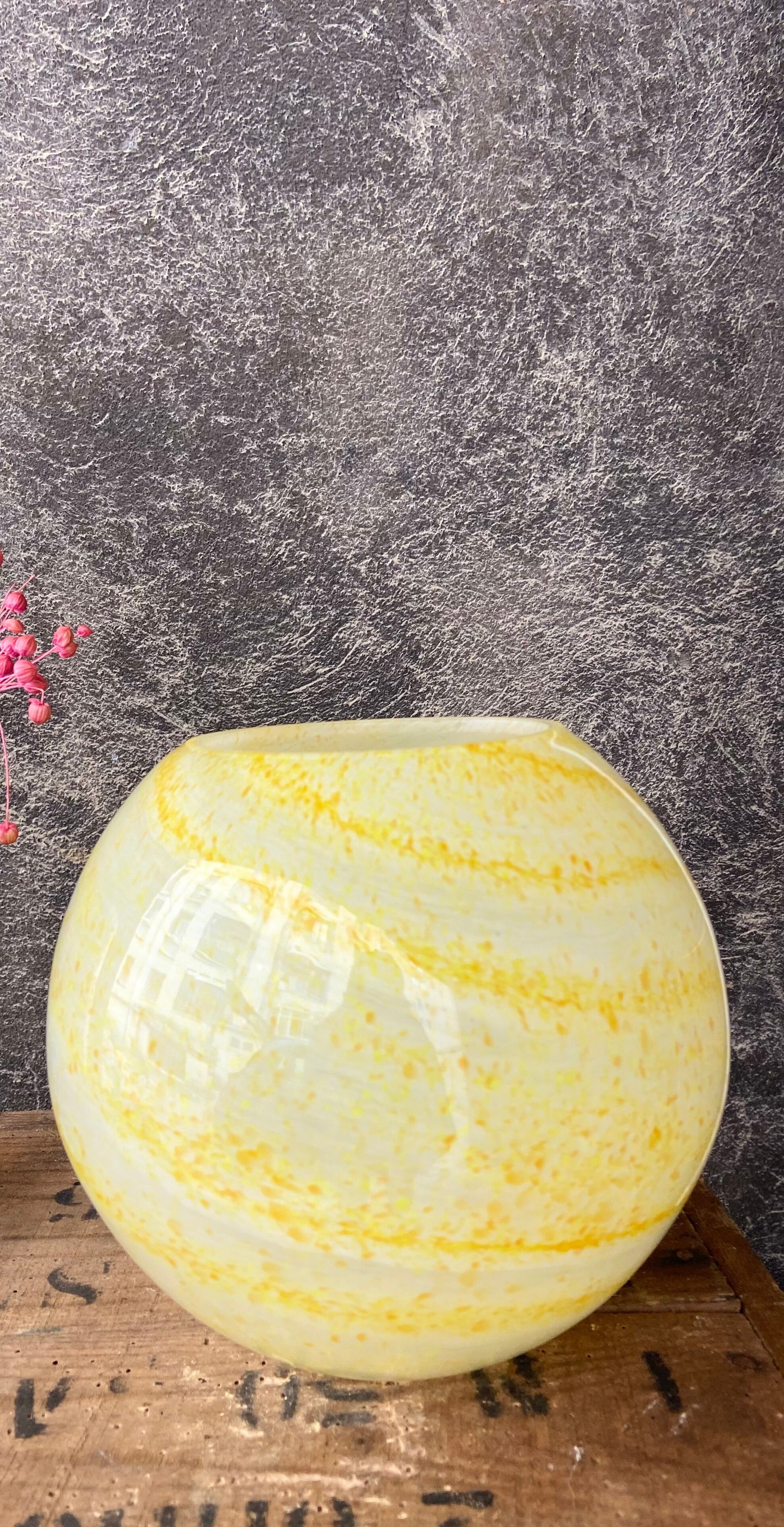 Glass ball vase of Clichy yellow pop