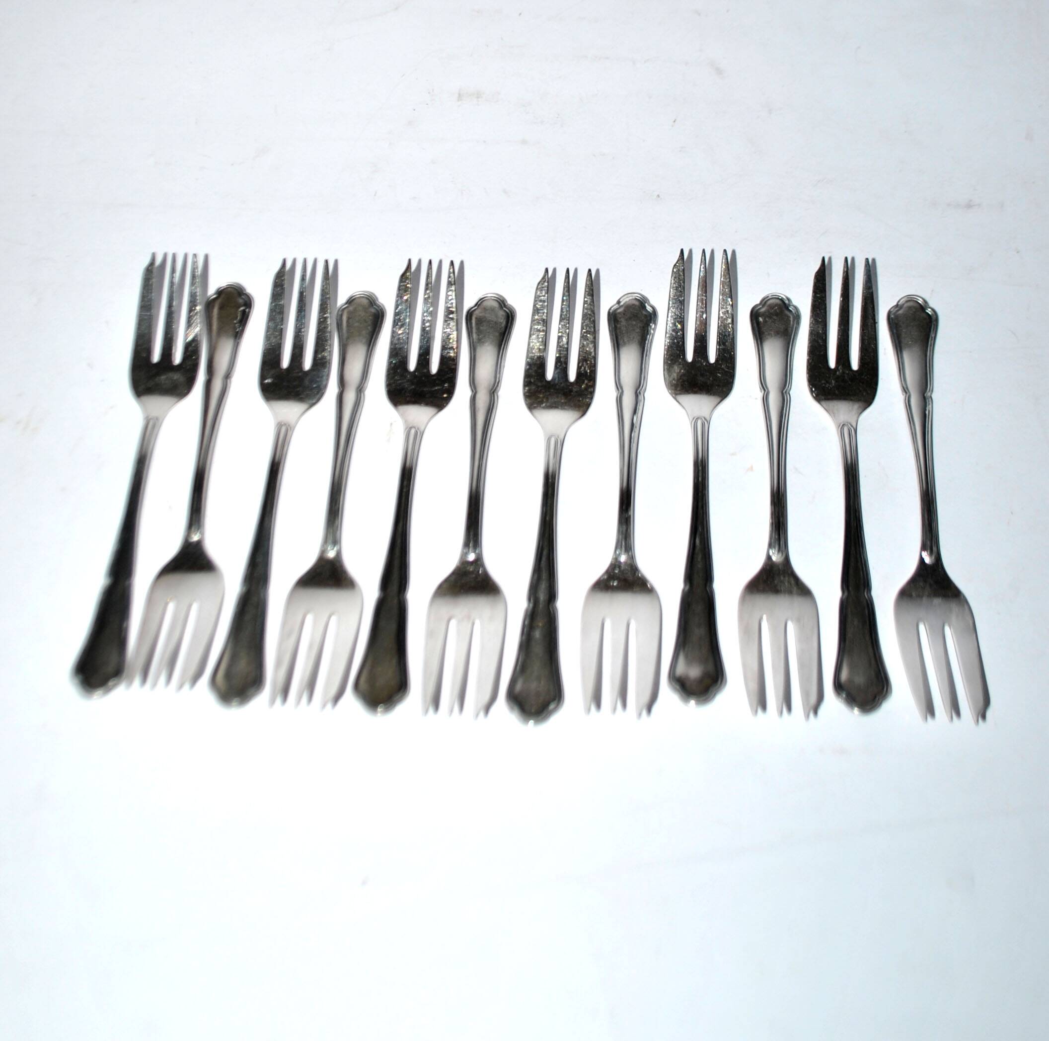 Set of 12 RENEKA cake dessert forks Victoria Spatours contour model 15cm