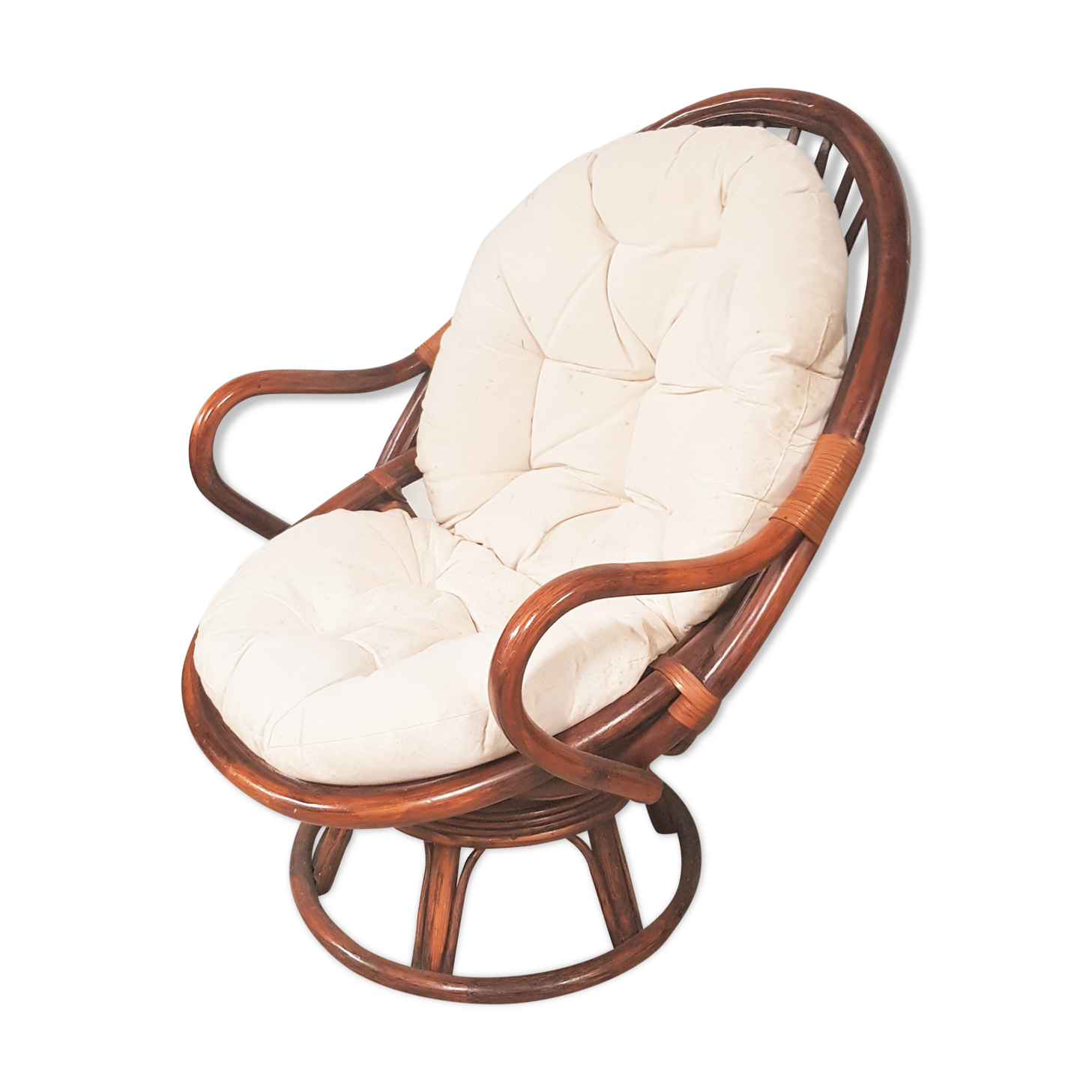 Rotating rattan chair