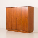 Danish mid-century teak wardrobe by Laurbjerg Mobelfabrik, 1970s
