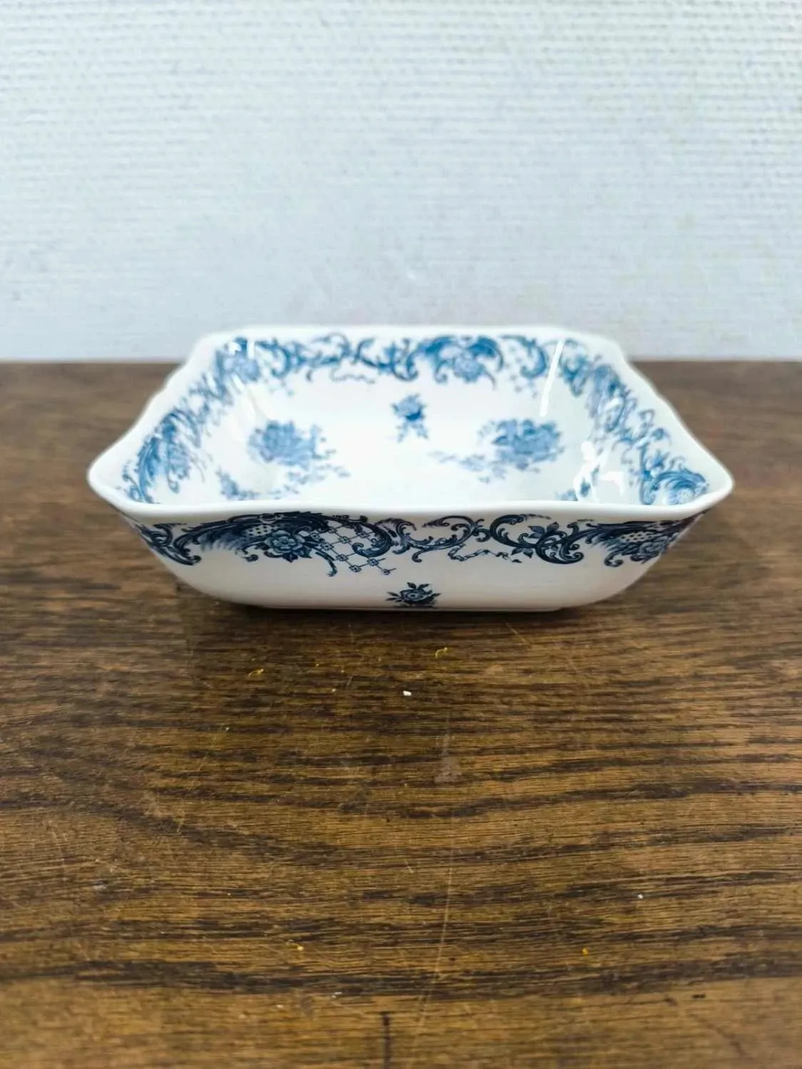 Villeroy & Boch Valeria blue salad bowl