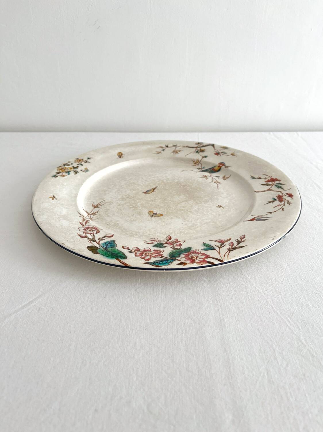 Round polychrome ironstone platter "Nella" by Jules Vieillard, Bordeaux