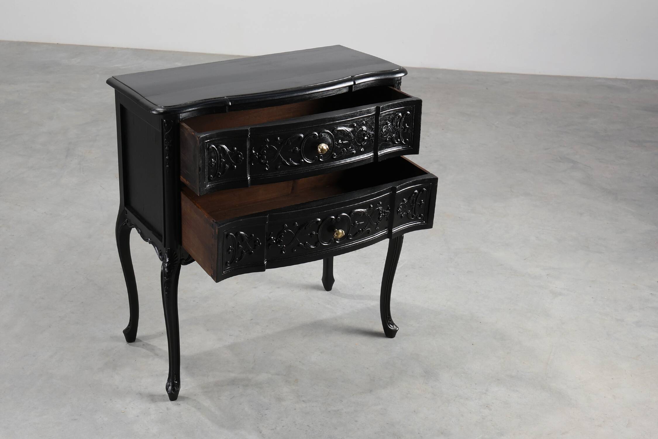 20th Century French Louis XV Style Chest of Drawers in Carved Wood