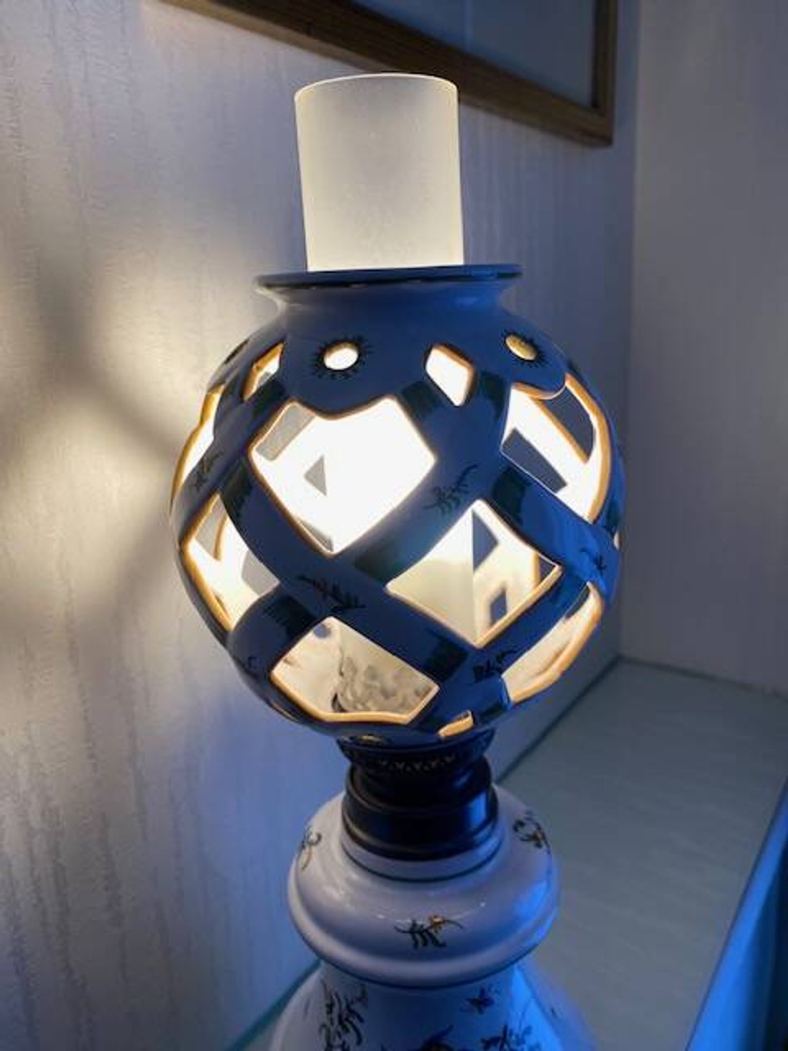 Moustier faience lamp