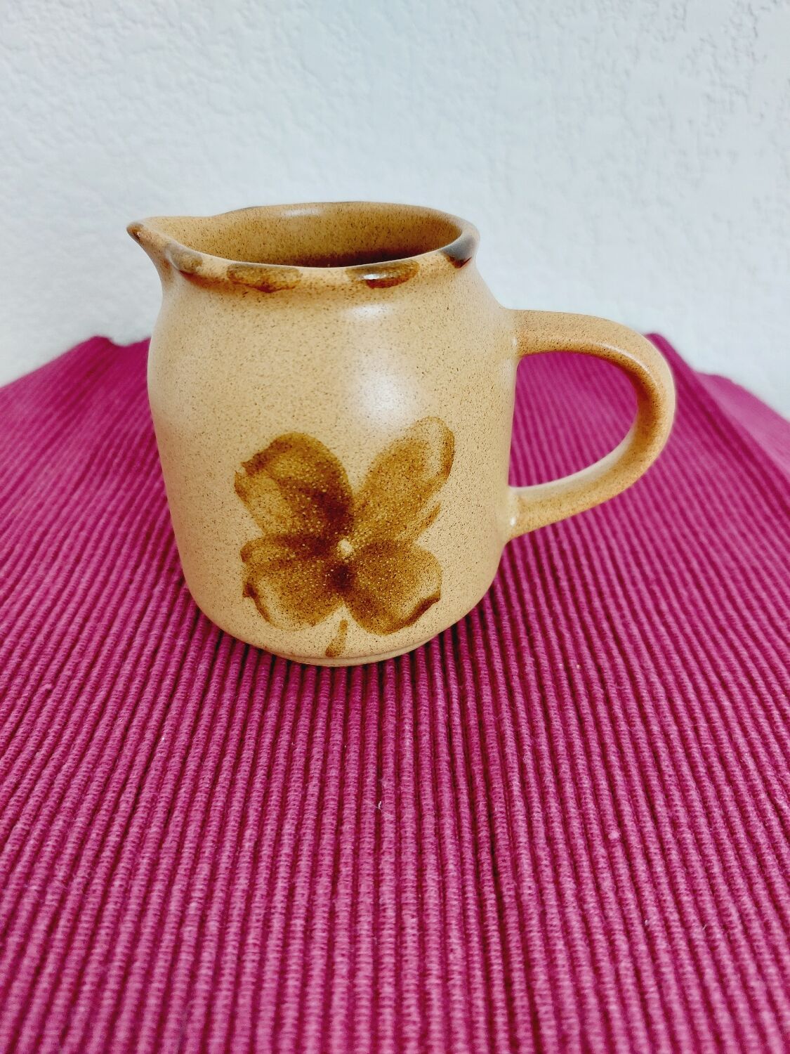 Milk jar Sarreguemines Clover