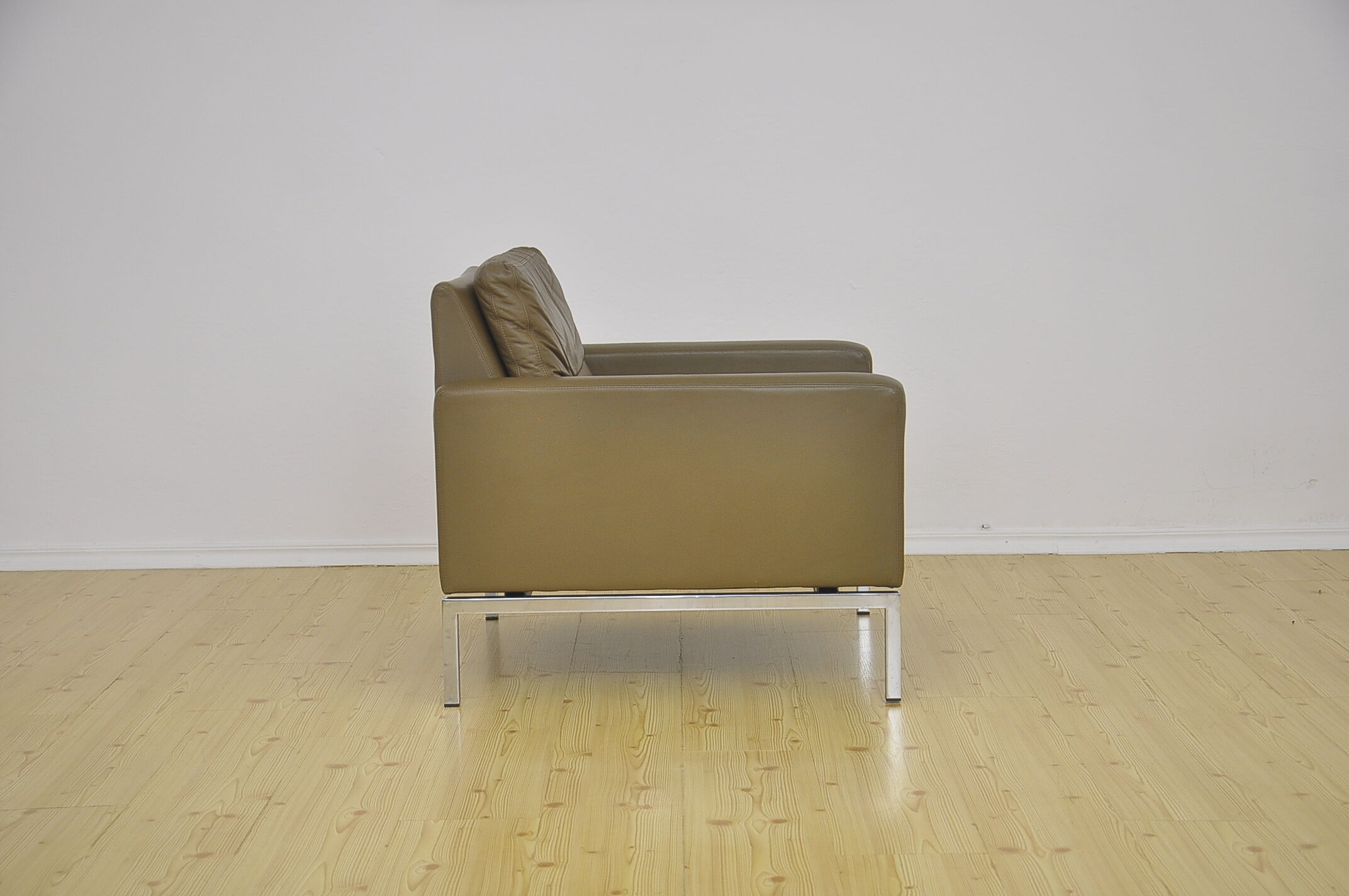 Leather sofa and armchair by Hans Peter Piehl for Wilkhahn, 1960s