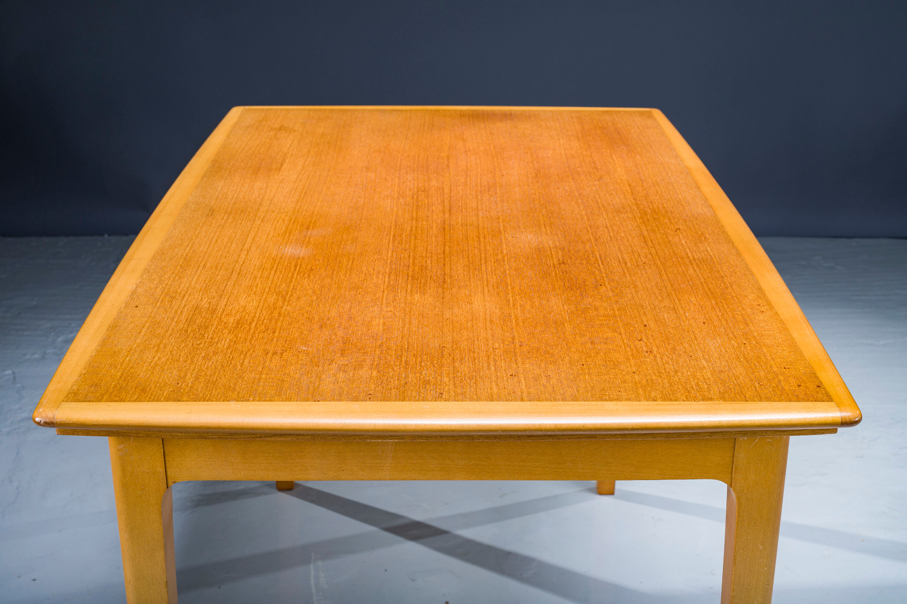 Extendable teak dinner table, 1960