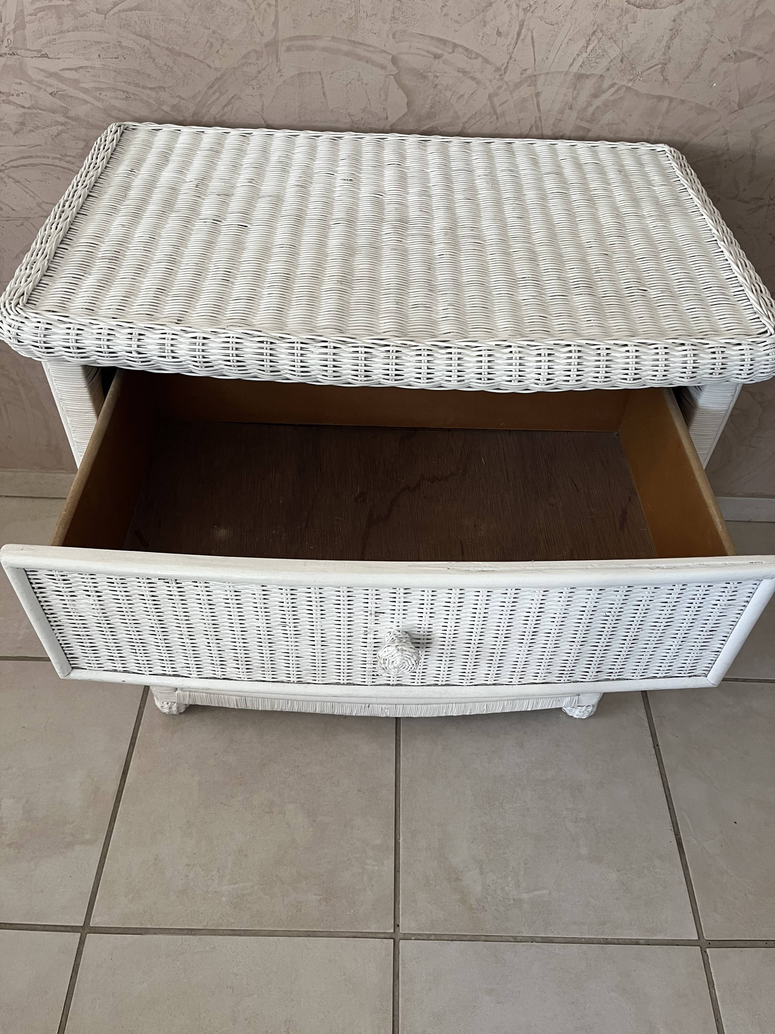 Rattan chest of drawers