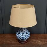Blue and white porcelain lamp from China, 20th century, on wooden stand