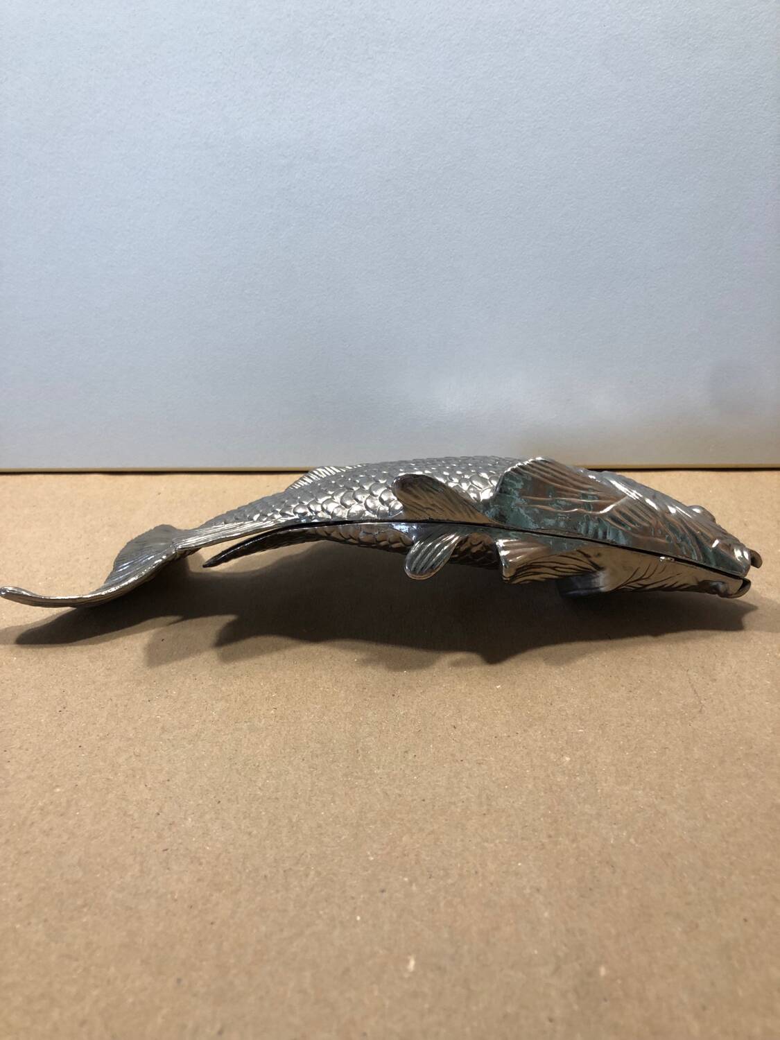 Silver metal fish