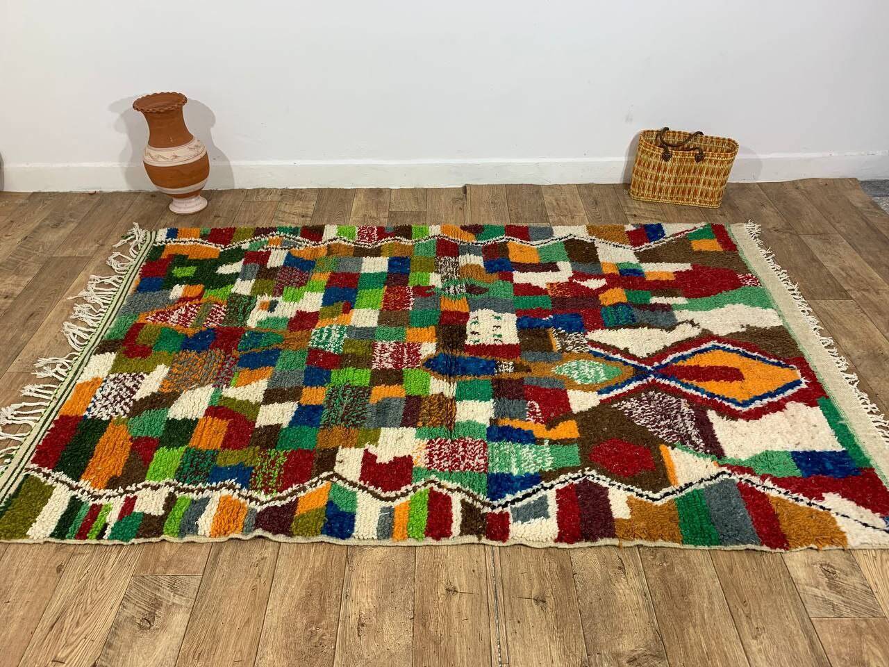 Handmade moroccan berber rug 243 x 157 cm