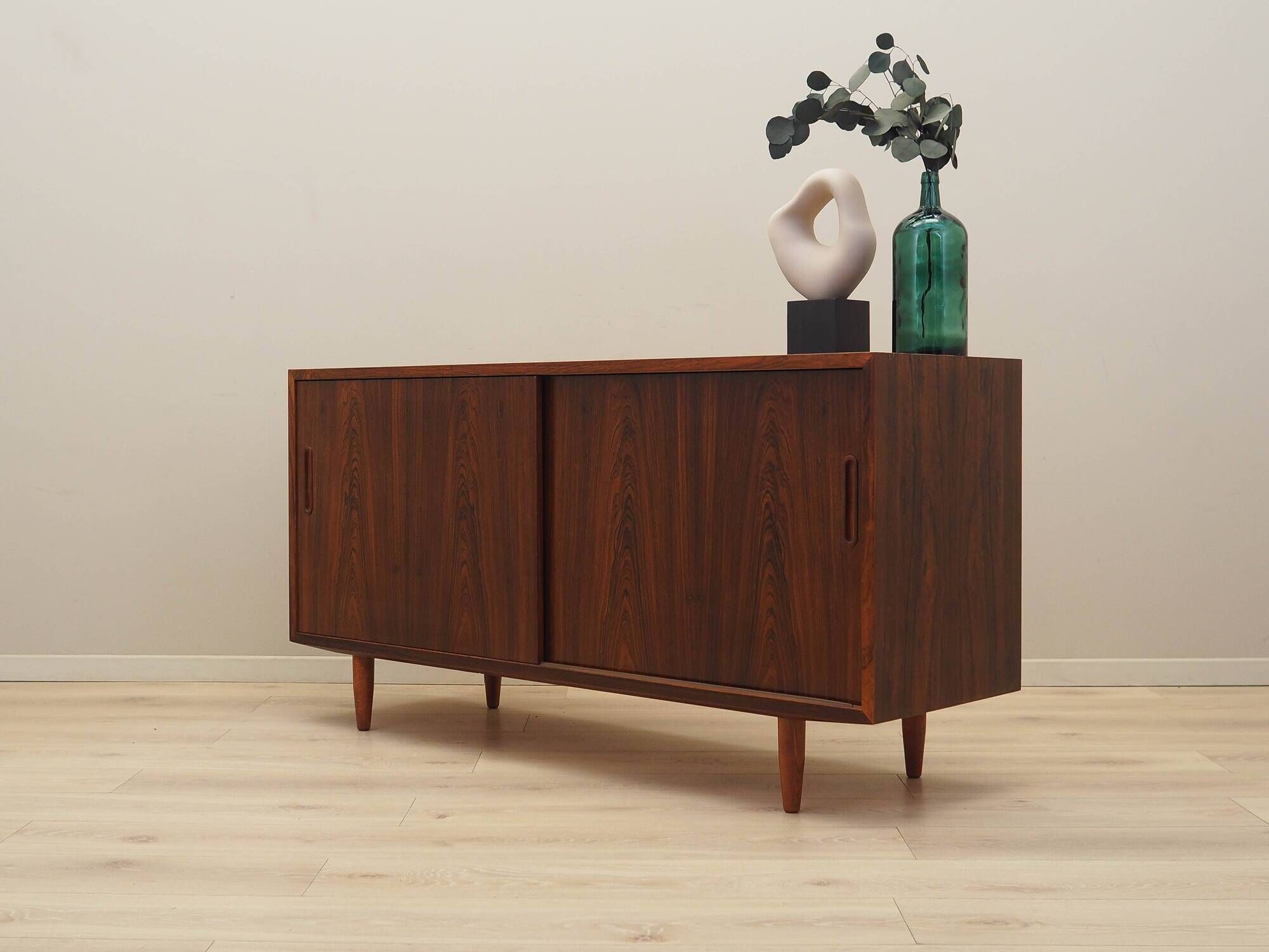 Cabinet en palissandre, design danois, années 1970, fabricant : Hundevad