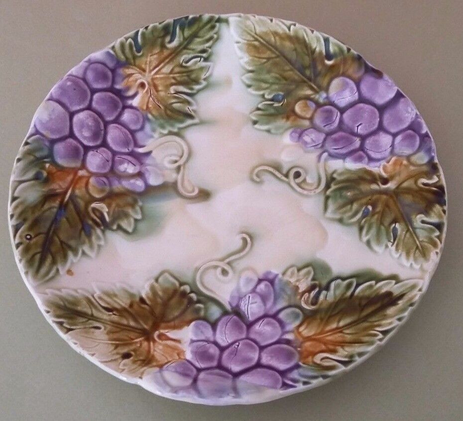 Plate slurry bunches of grapes Onnaing late nineteenth century