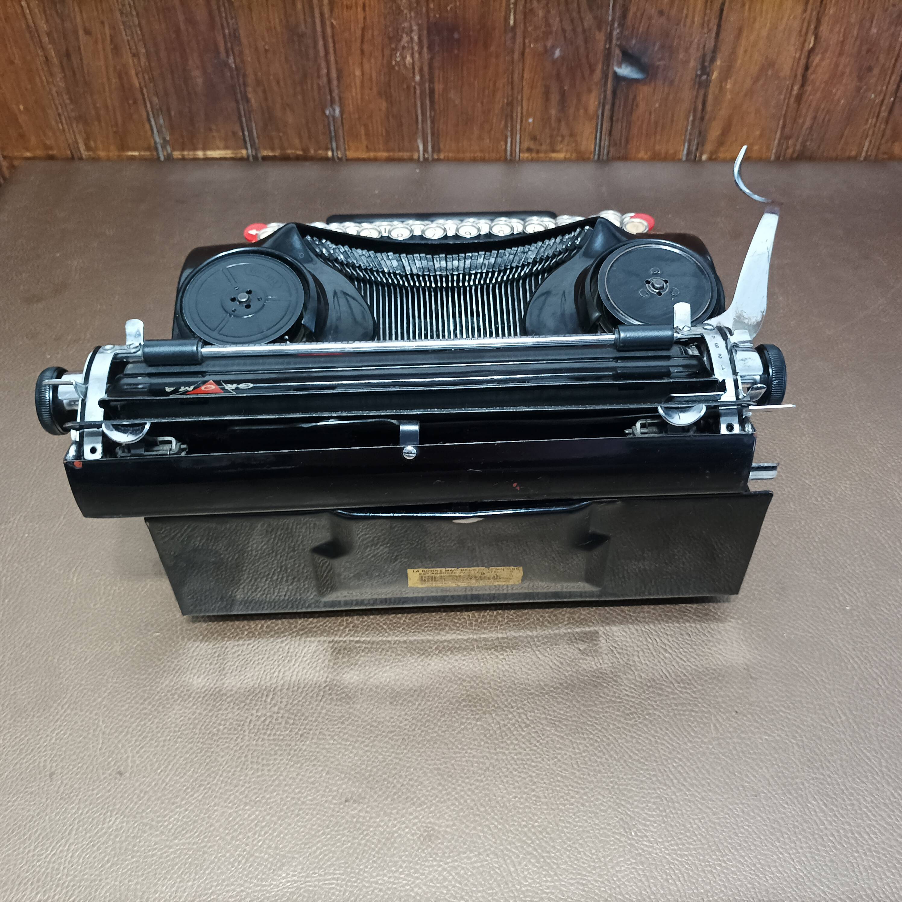 Grome Model N Typewriter, 1940's AZERTY Keyboard (RARE)