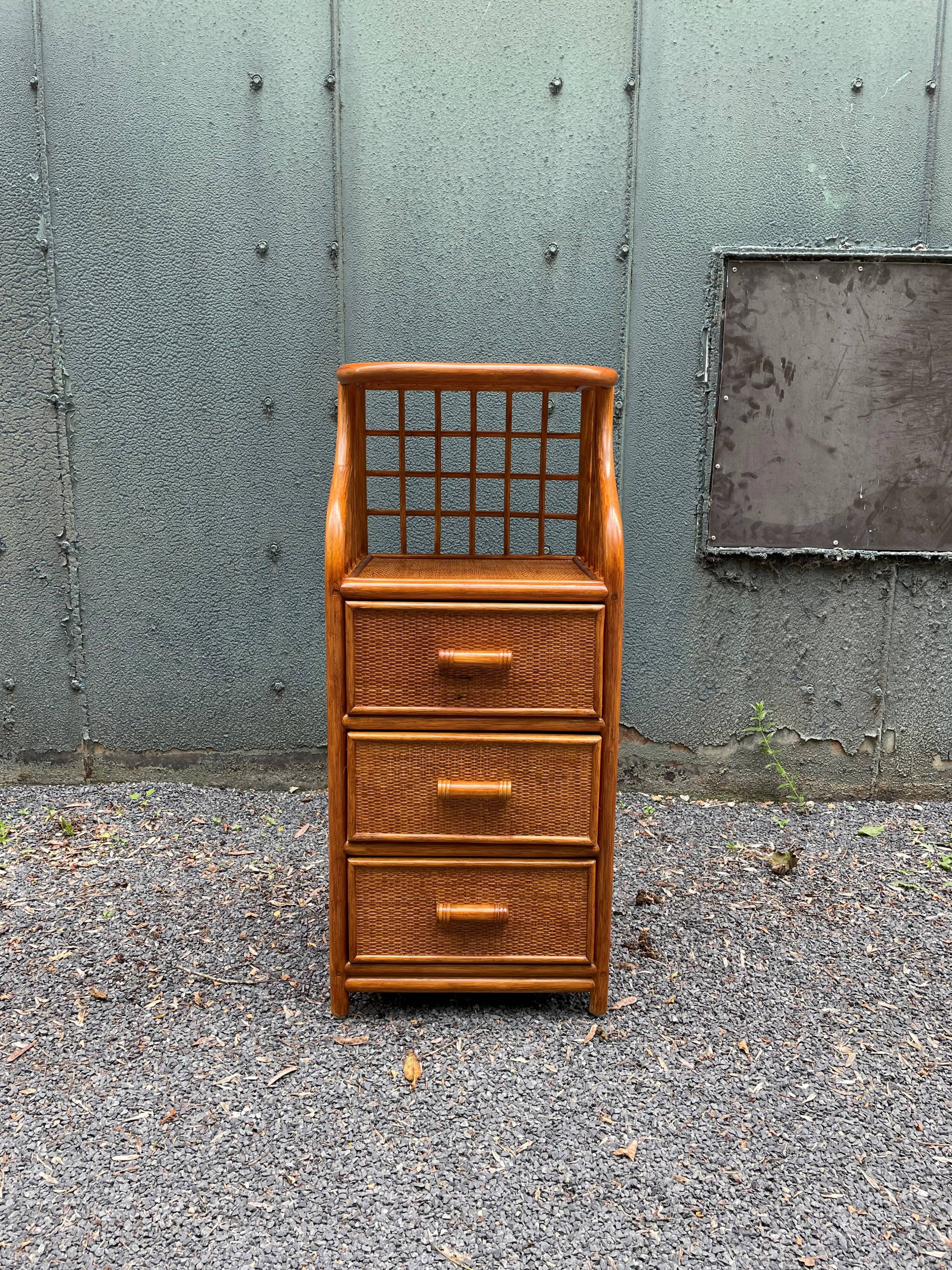 Shelf to install or vintage rattan furniture