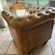 Fauteuils Chesterfield cuir marron vieilli - Style anglais chic, TBE