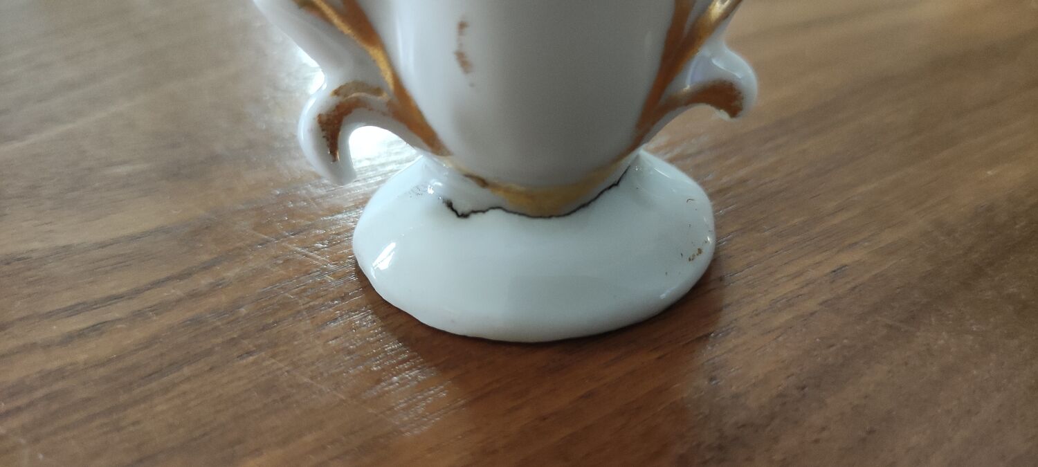 Small wedding vase porcelain of Paris