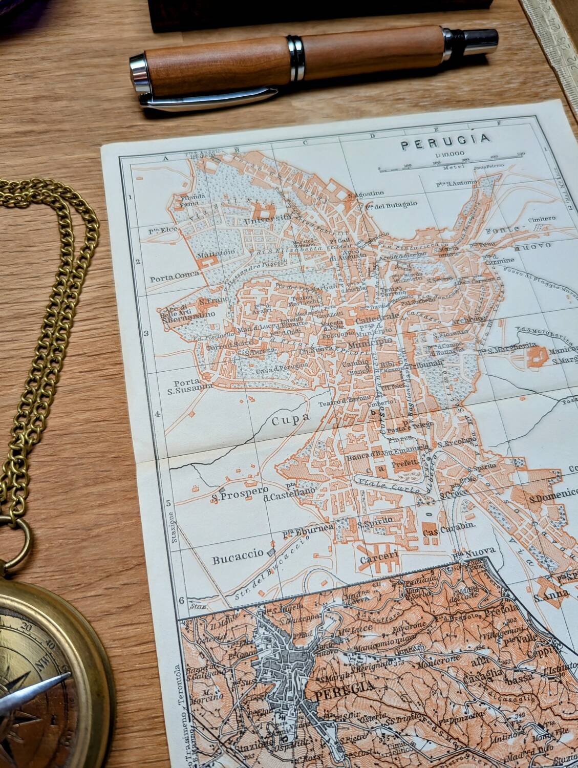 Imprimée en 1909, Pérouse, Italie.