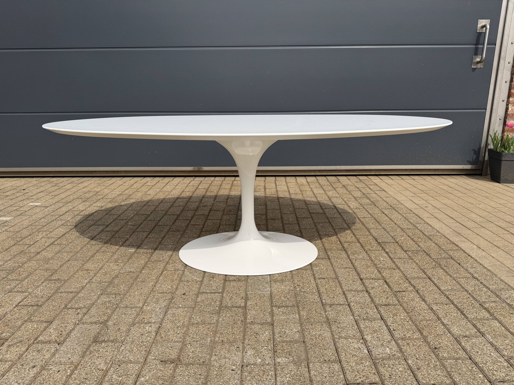 Original oval Tulip Knoll table 198cm white laminate, NEW in the box.