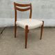Chaise de type scandinave