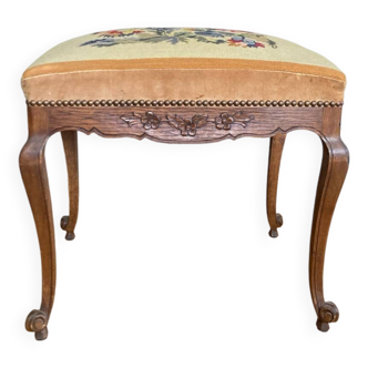 19th century Regency footrest with floral bouquet tapestry made with cross stitch