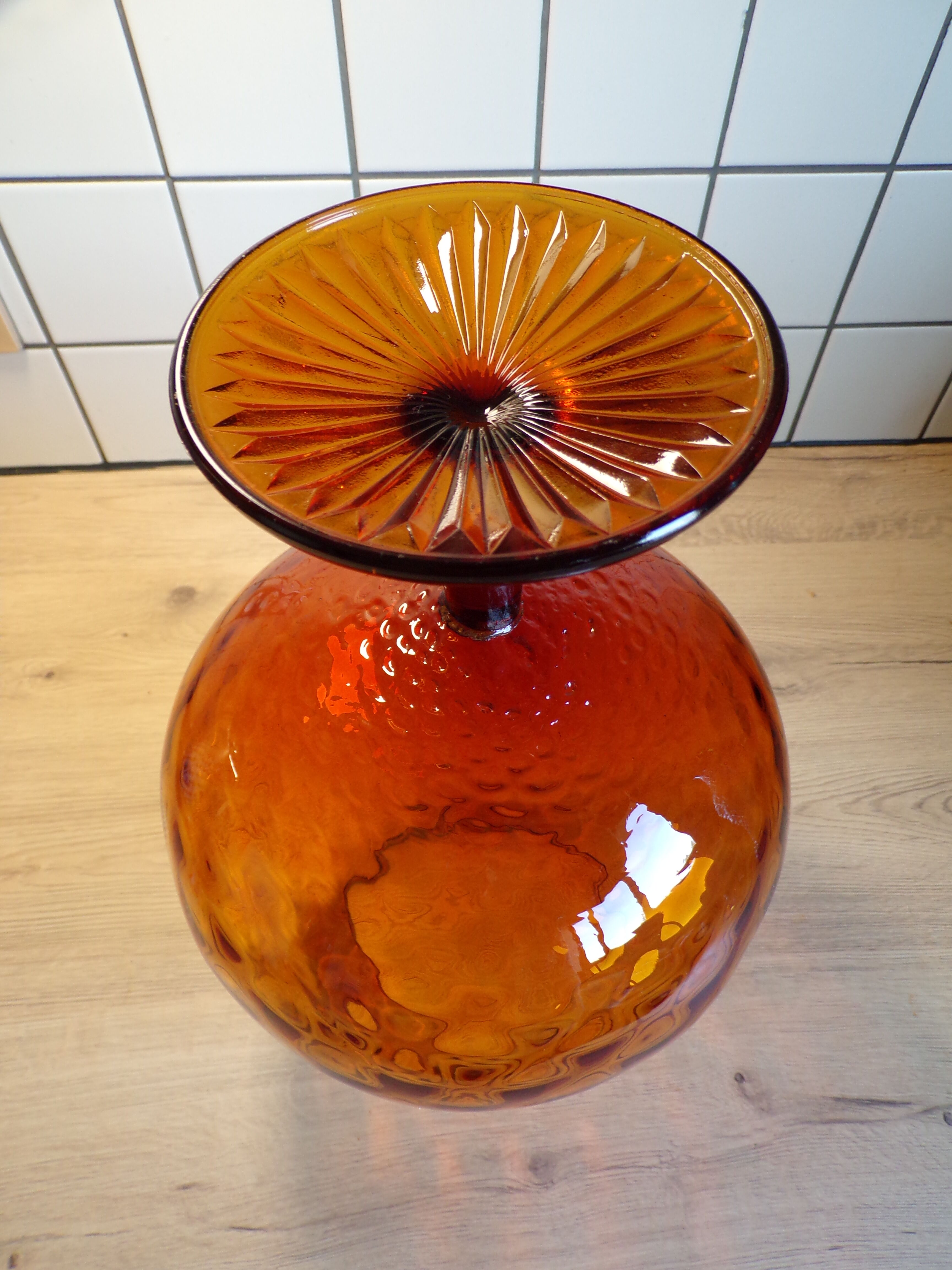 Vase in amber Empoli glass