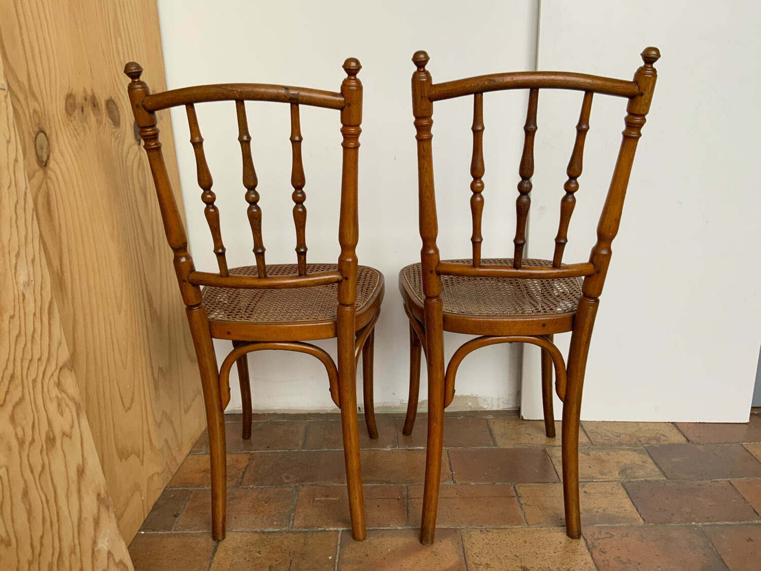 Pair of chairs bistrot