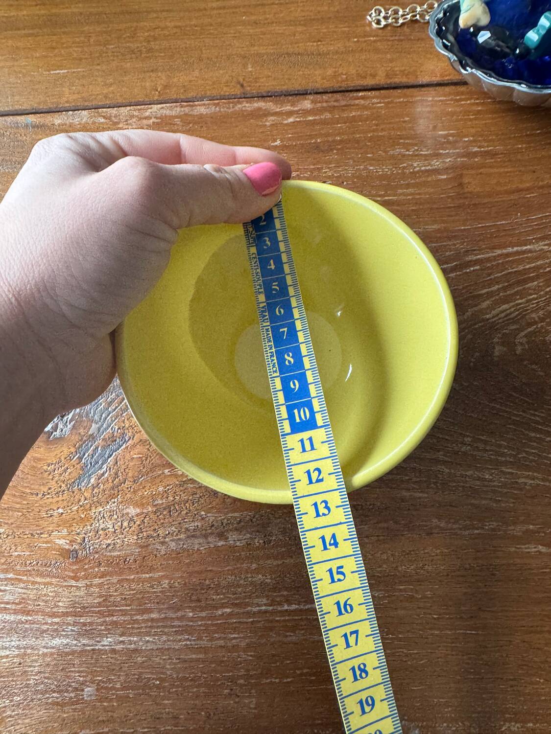 Set of 7 ceramic bowls – multicoloured textured design