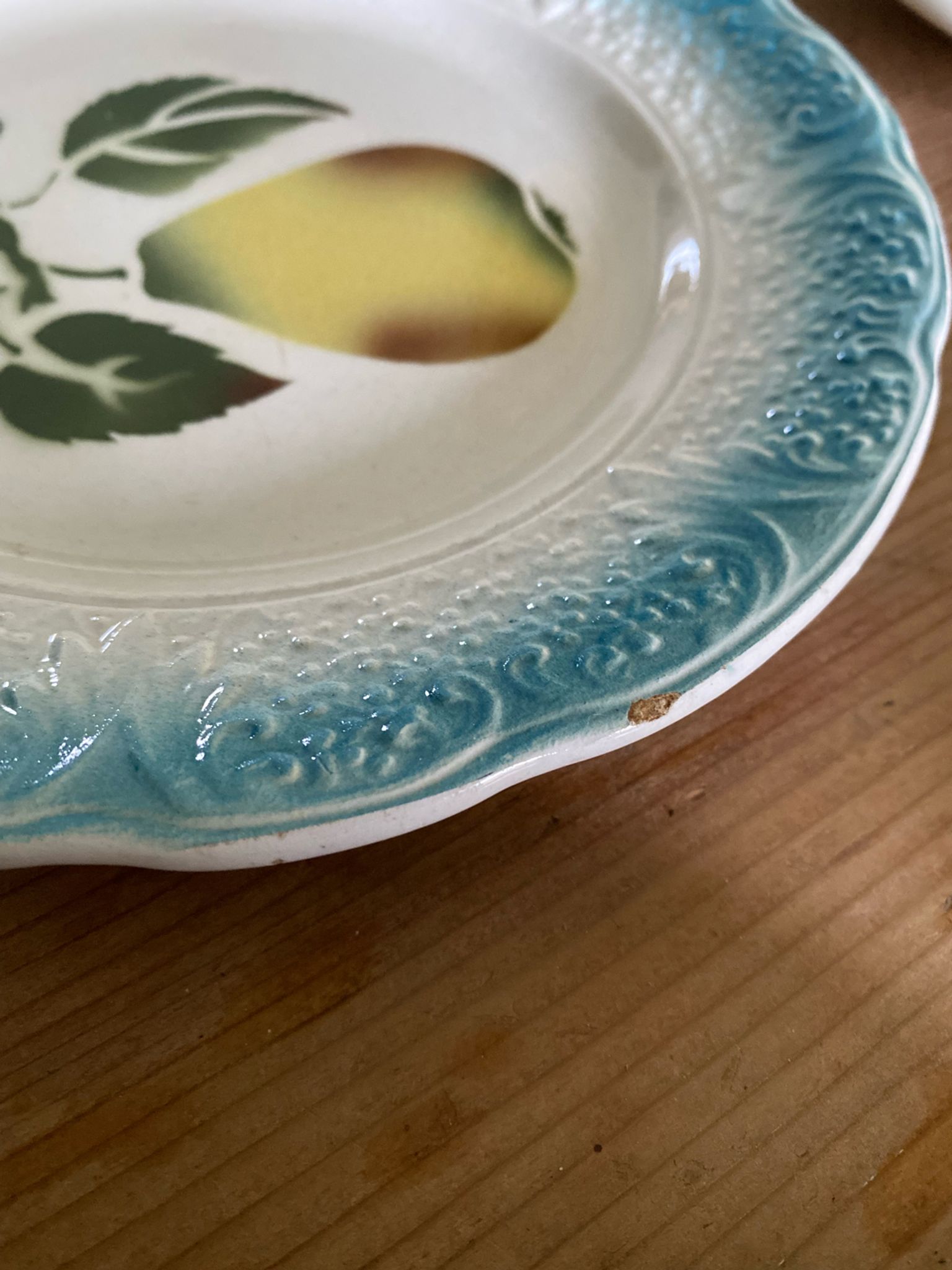 Set of 6 Clairefontaine Graves pear slip plates