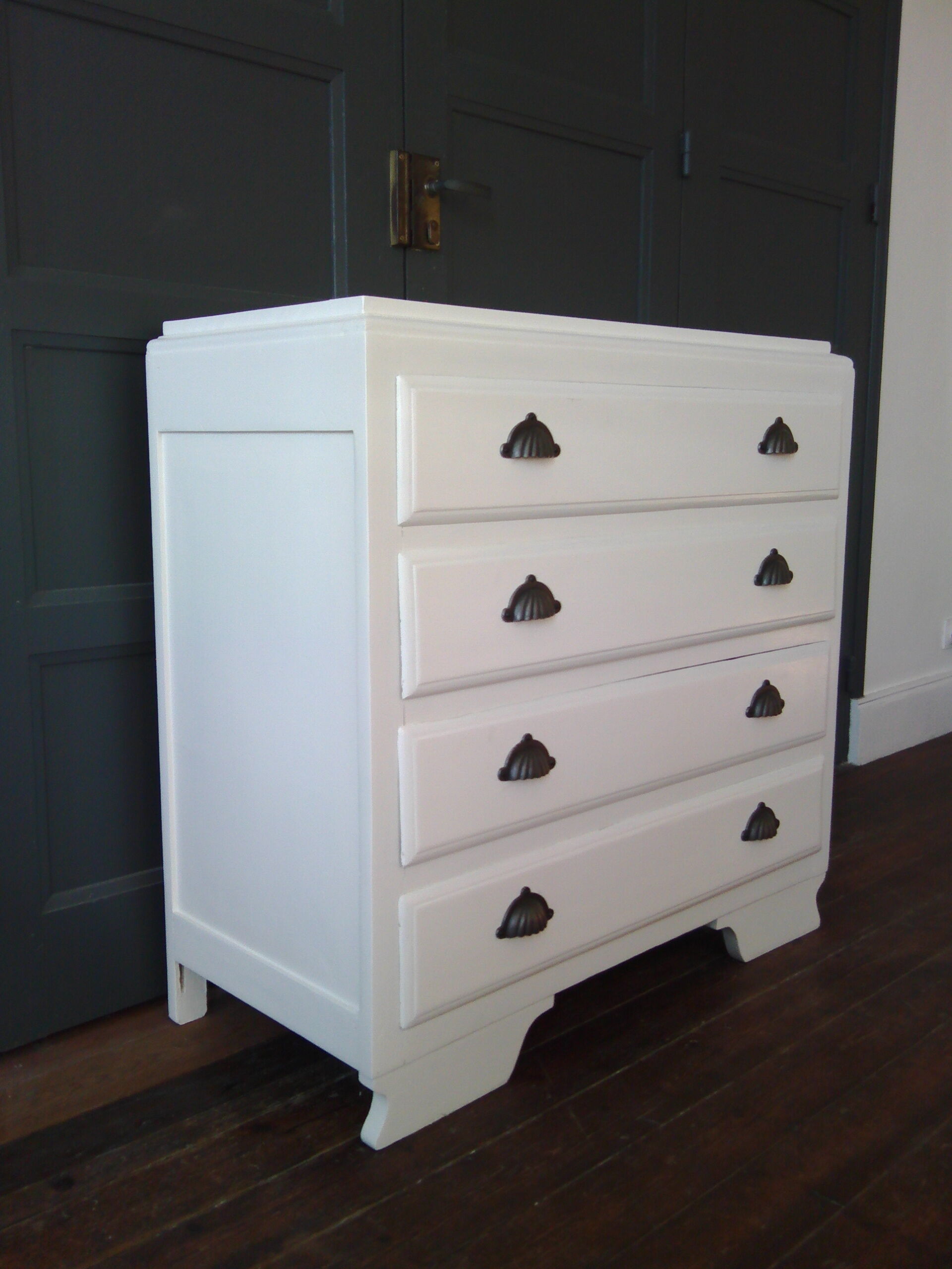 Art Deco 1930 chest of drawers