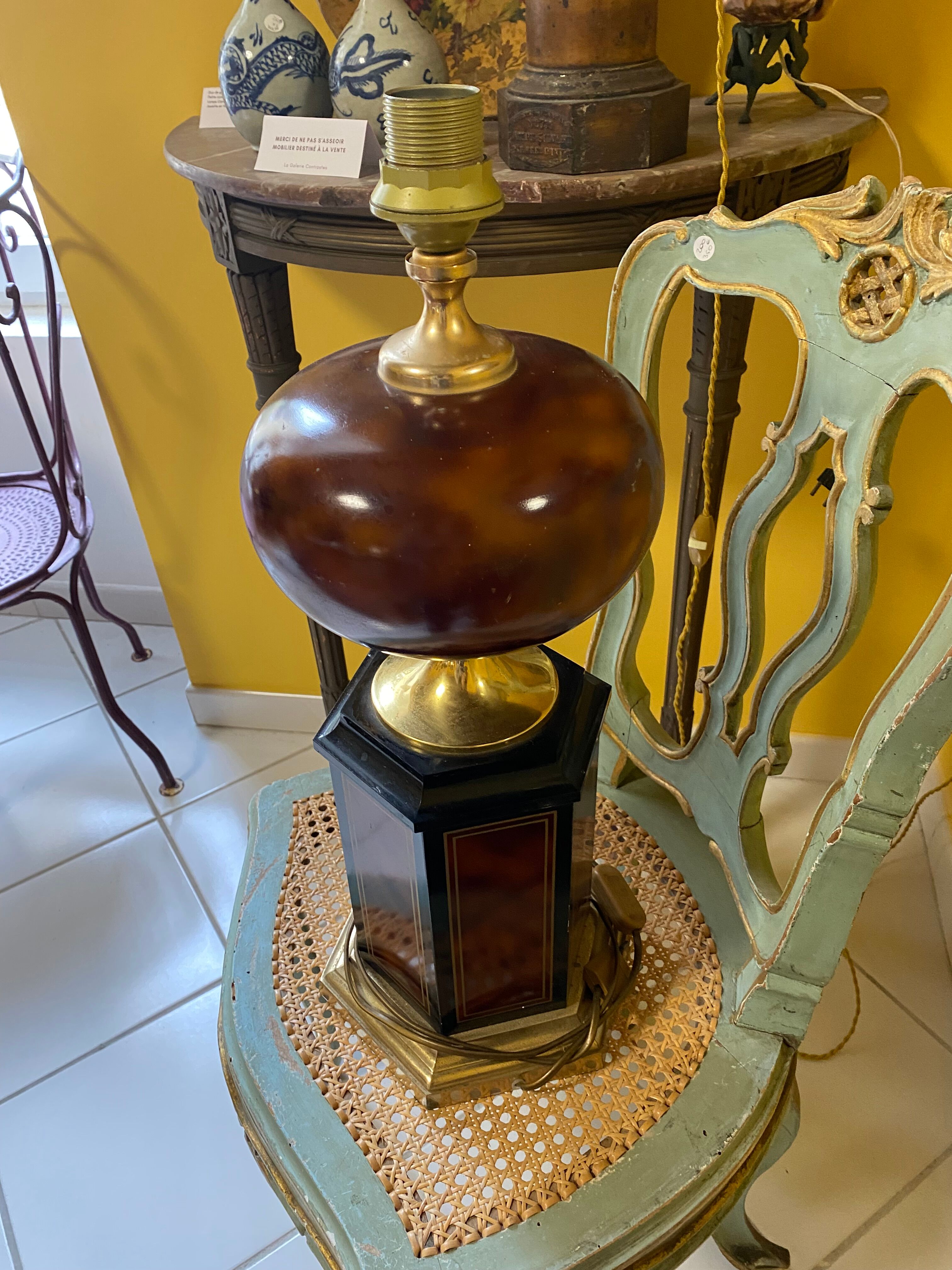 Lamp base in lacquer and metal 1980s