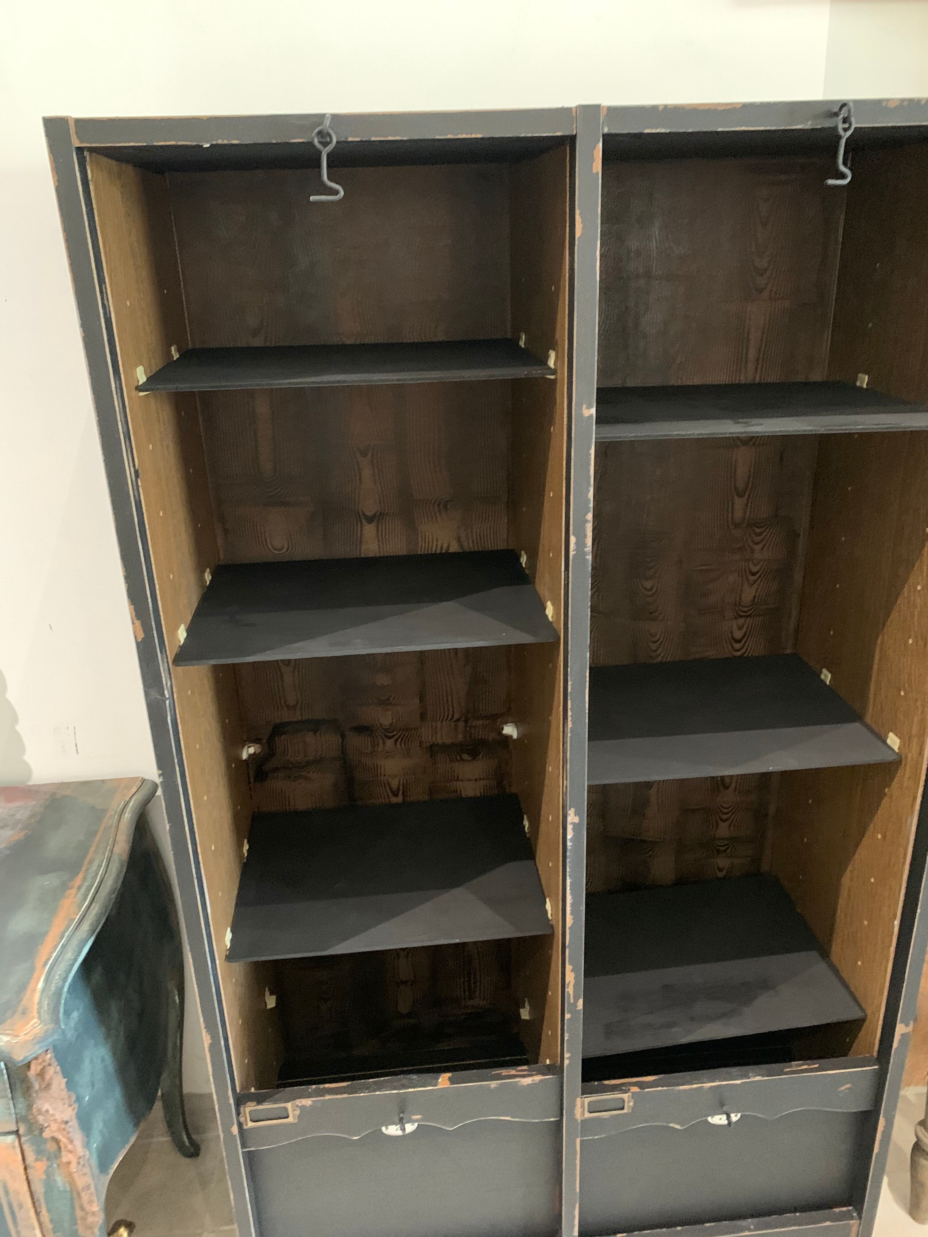 Curtain binder cabinet