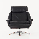 Swivel armchair designed by Werner Langenfeld for Esa.