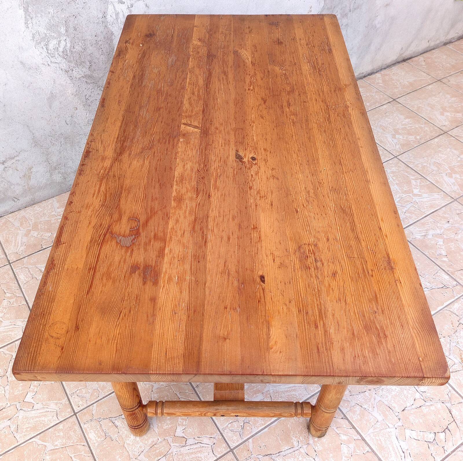 Vintage table in solid pine