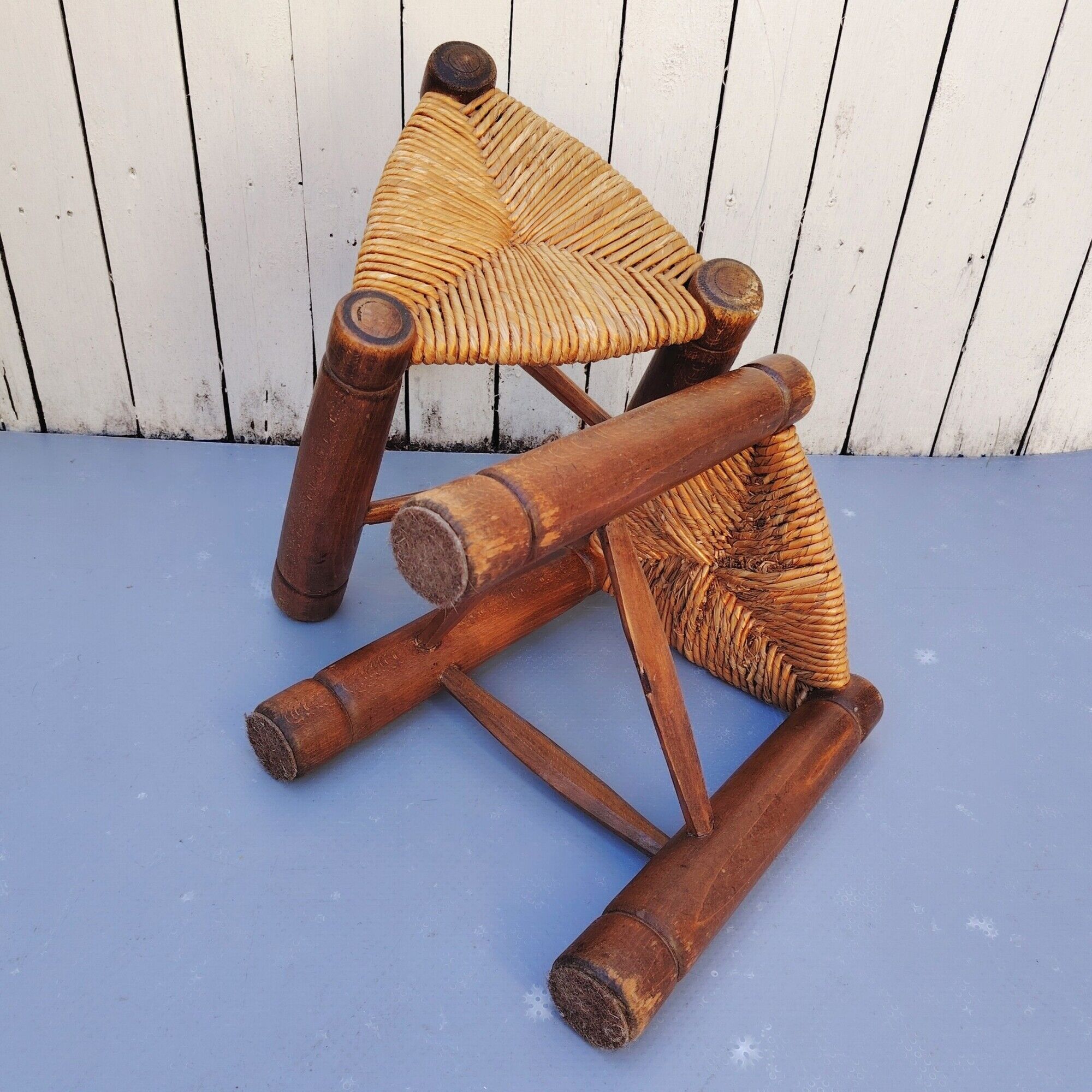 Tripod stools, straw, vintage, folk art