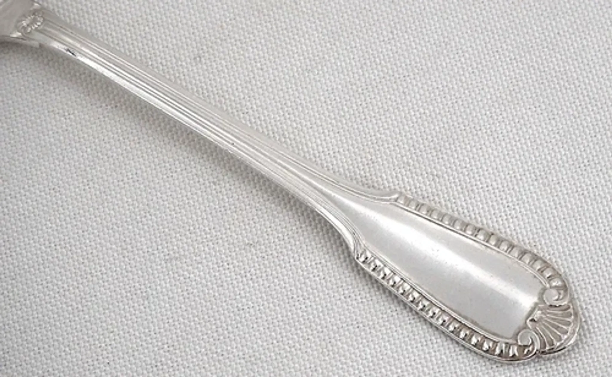 Boulenger Godrons 10 fish cutlery sets, 20 pieces silver-plated metal in excellent condition.