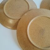Trio d'assiettes plates en grès Chantilly France vintage