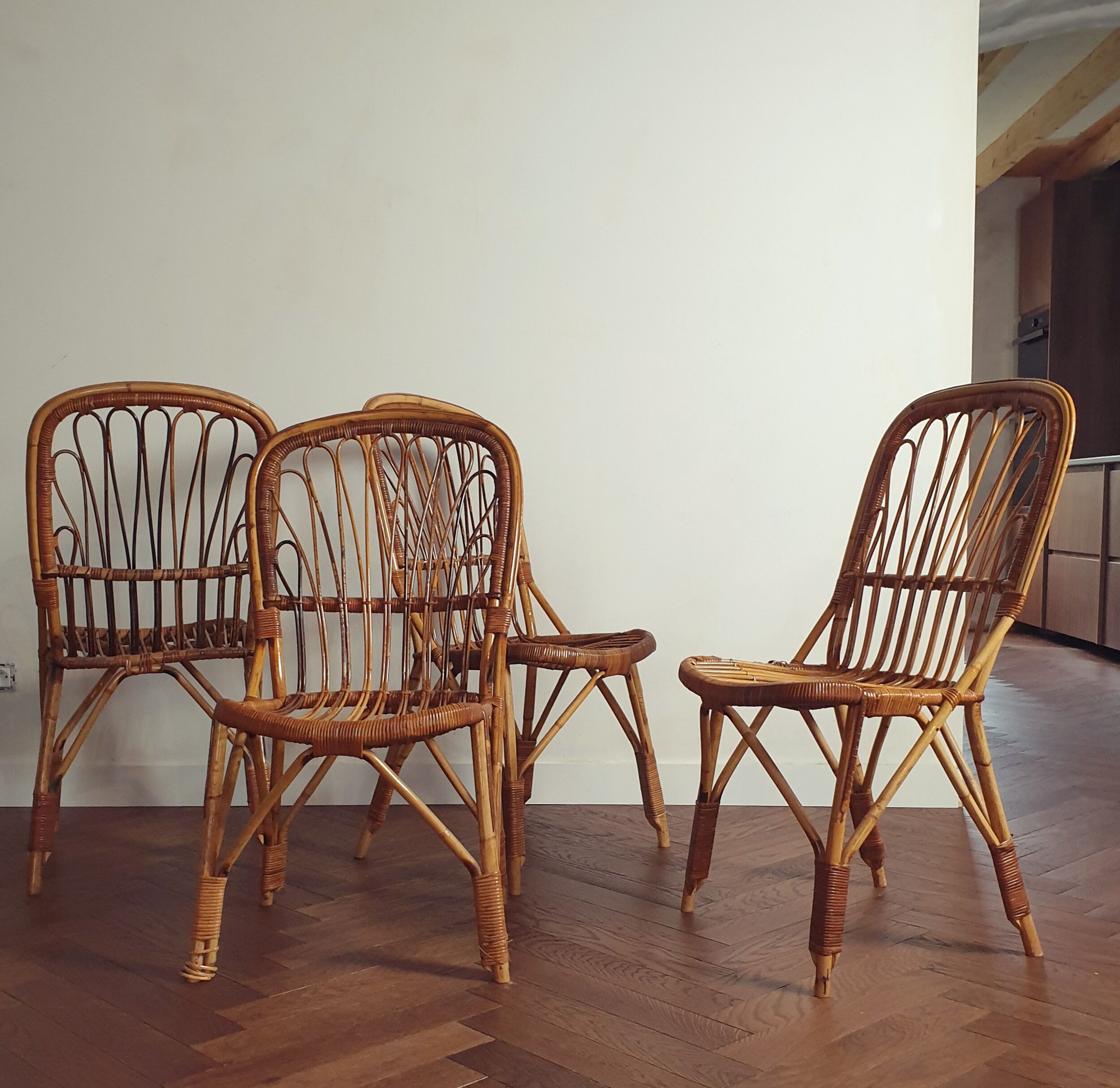 4 vintage rattan chairs