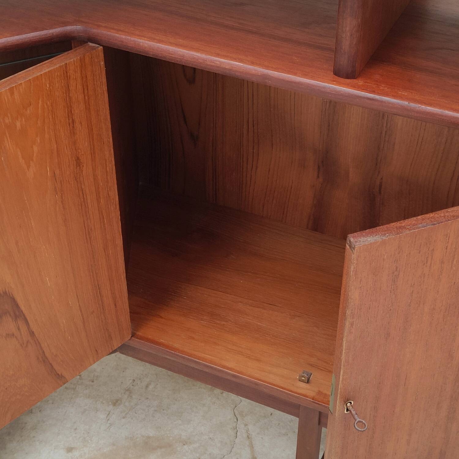 Scandinavian teak bar by Turnidge England 1960s