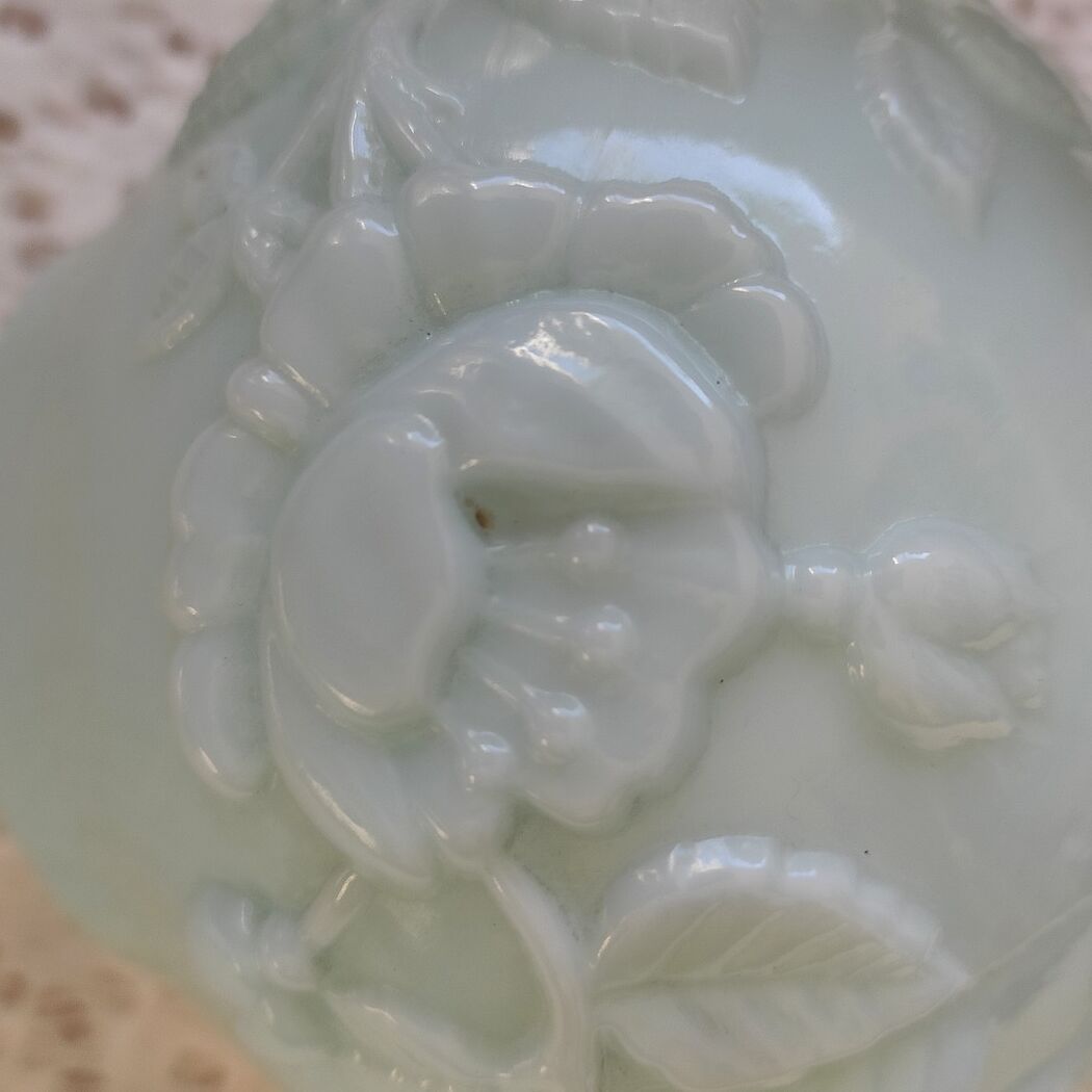 Vase ancien opaline bleue