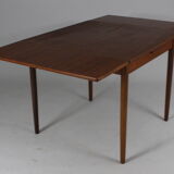 Table extensible danoise en teck années 1960