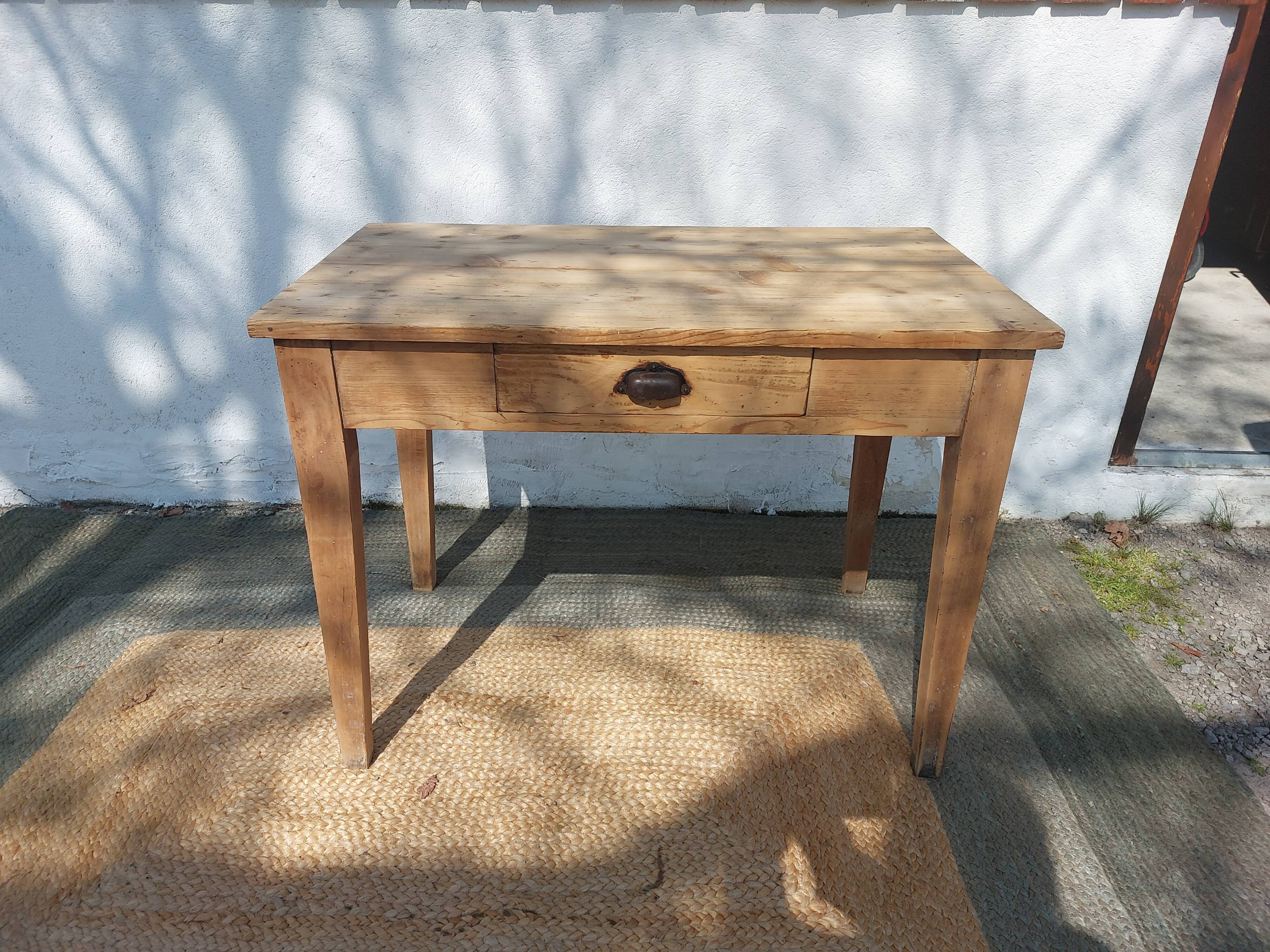 wooden bistro table, vintage, countryside, bohemian