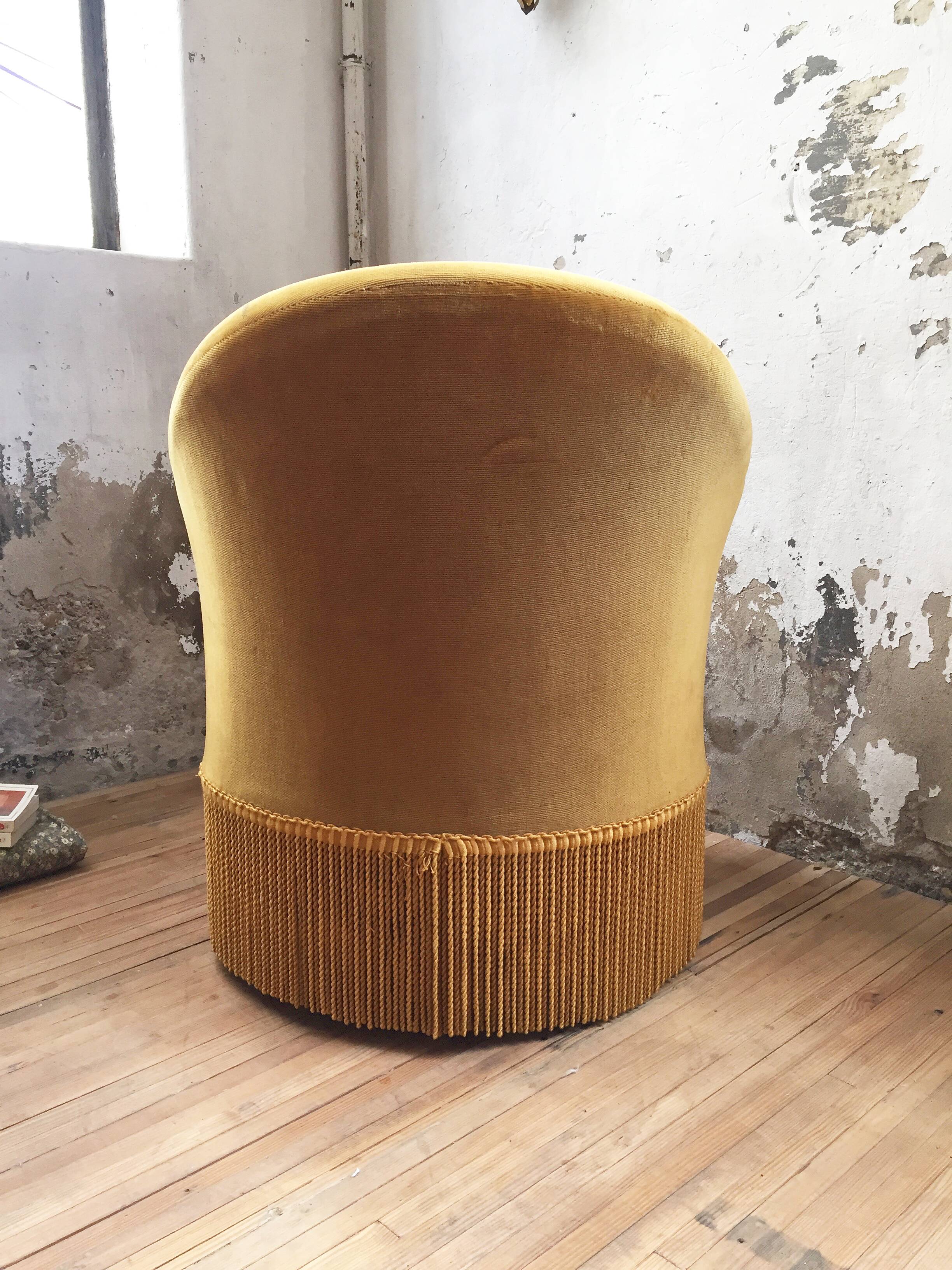 Fauteuil crapaud jaune