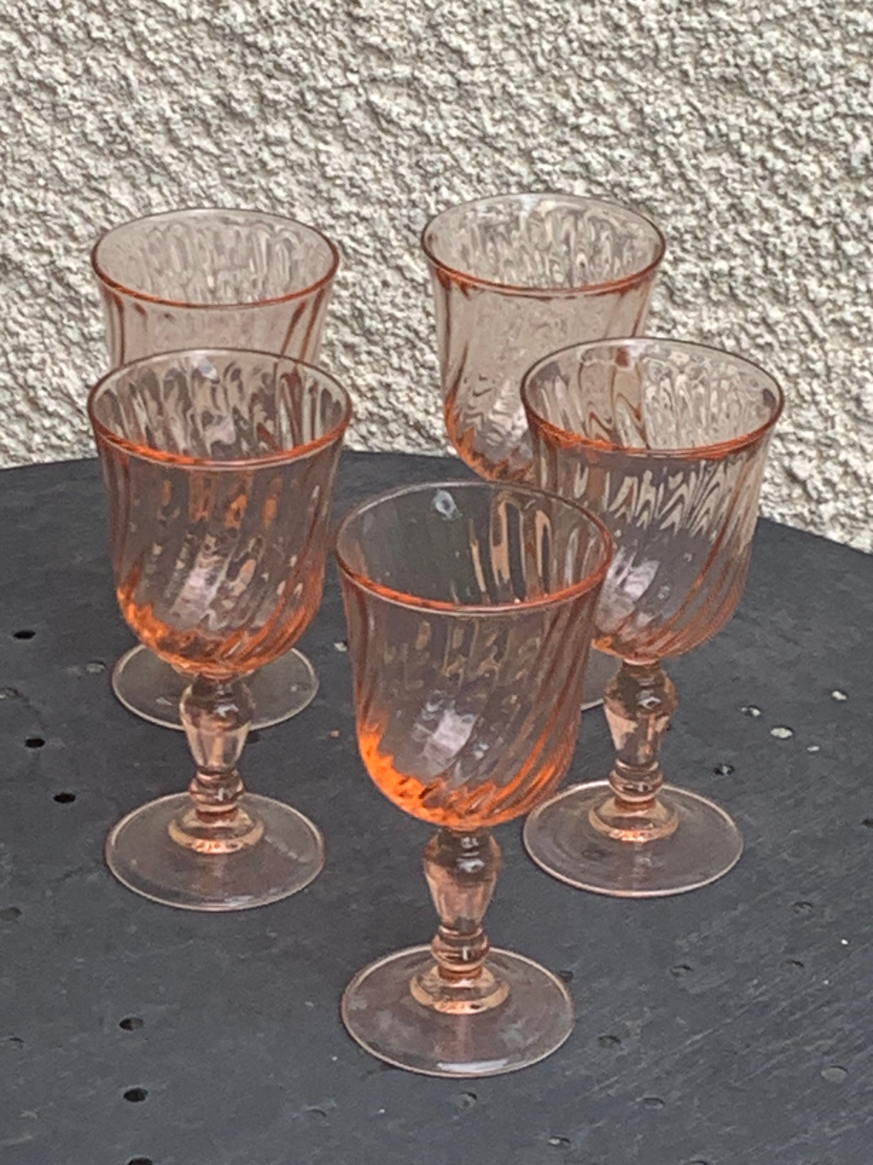 5 Rosaline wine glasses in twisted pink glasses, stamped France Vintage 1950/60