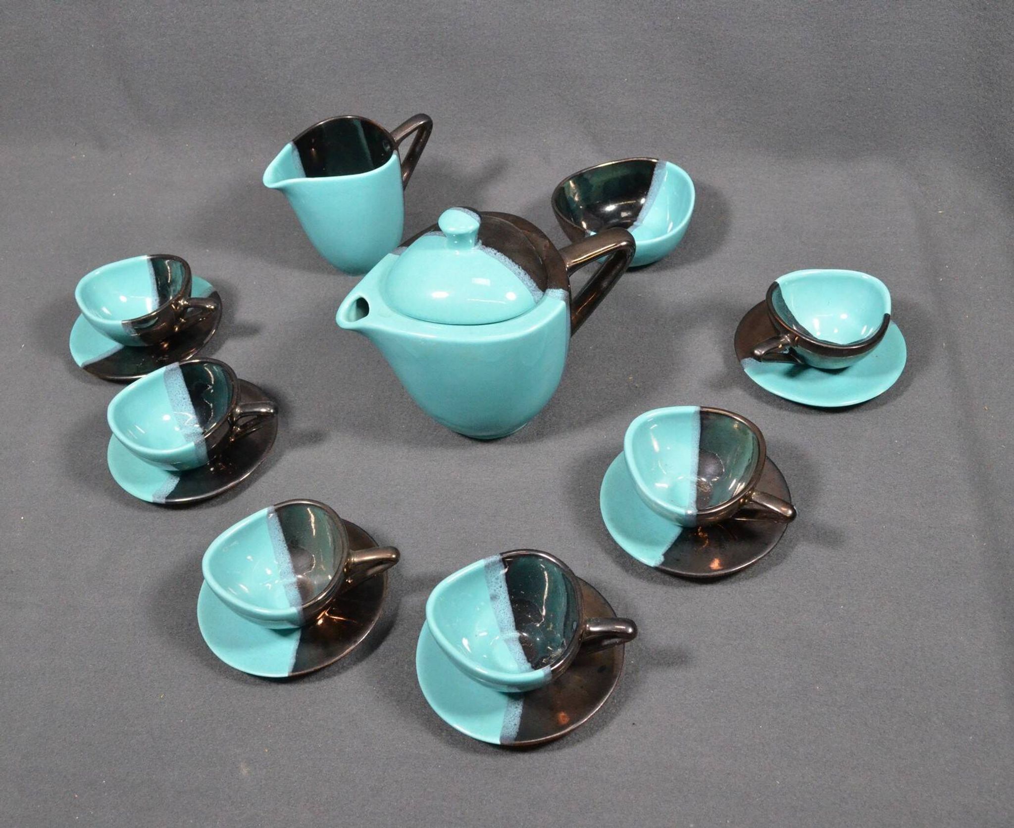 Vallauris coffee service in black and turquoise earthenware.