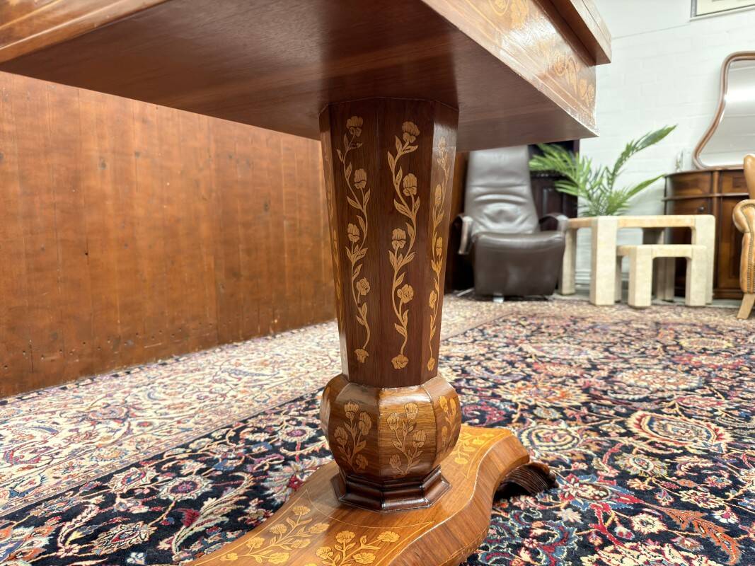 Table de jeu marquetée hollandaise du XIXe siècle