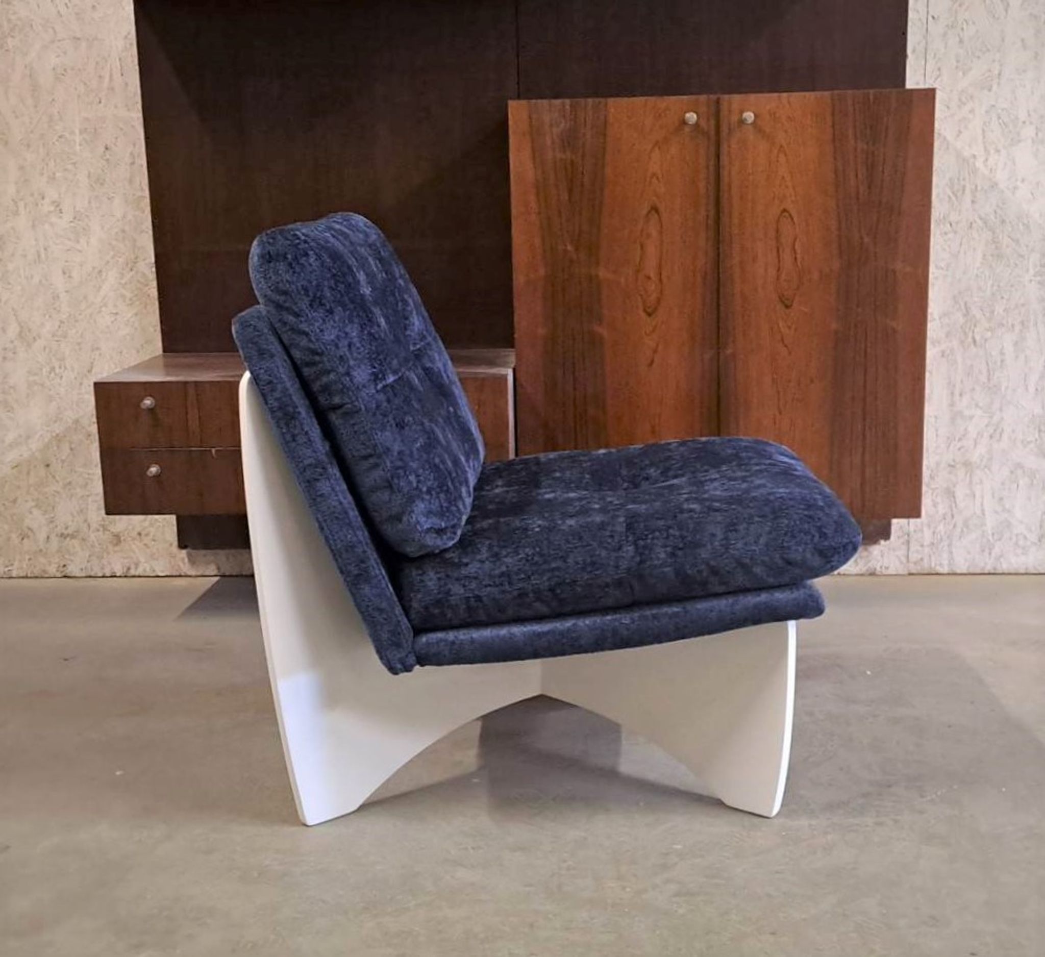 2 plywood loungers, metz & co style
