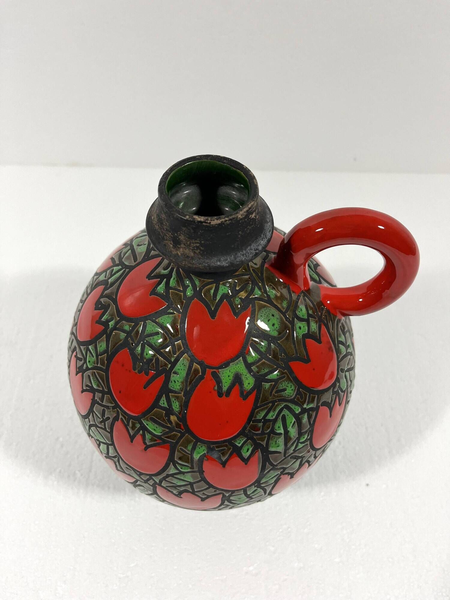 Alvino Bagni pottery vase Tulipani Rossi, Italy